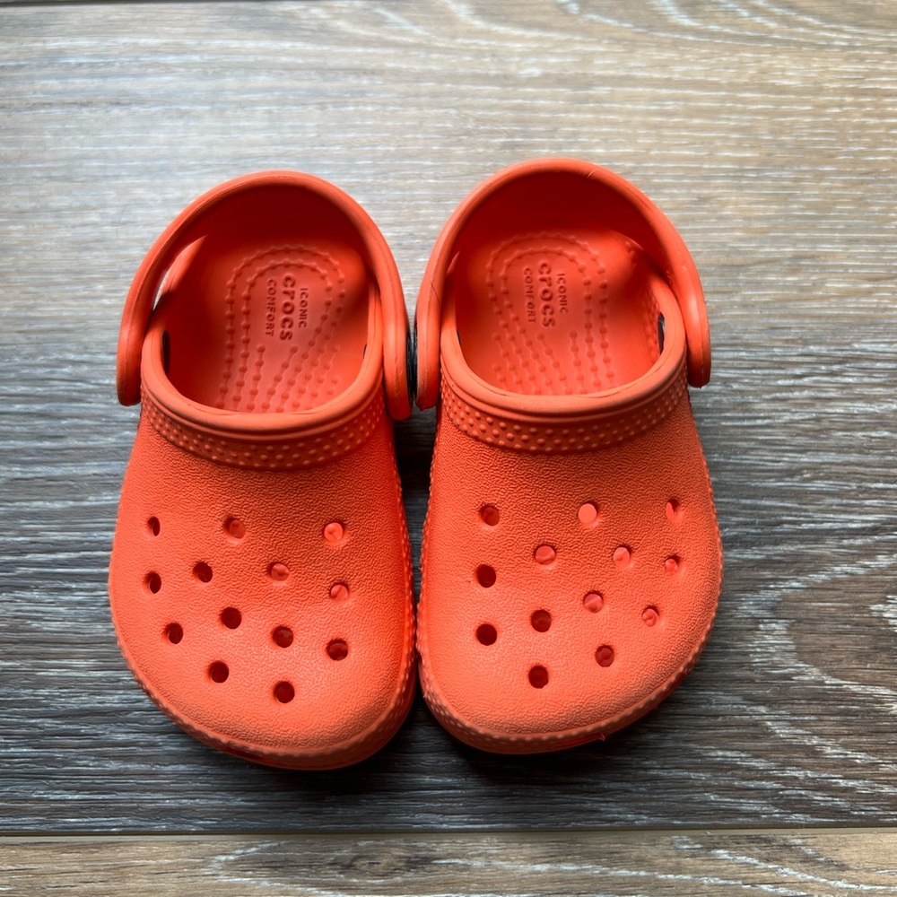 Crocs